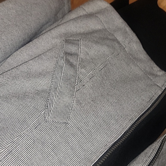 Cabi Women's Drop Off Zip Back Gray Pinstripe Jacket (S) - Picture 3 of 11